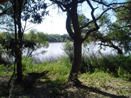 pesquero sobre el río Rosario